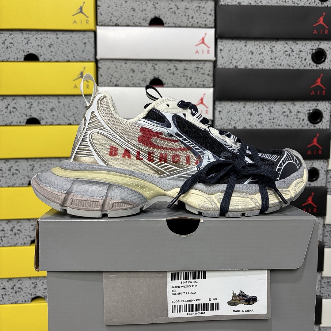 Balenciaga 3XL