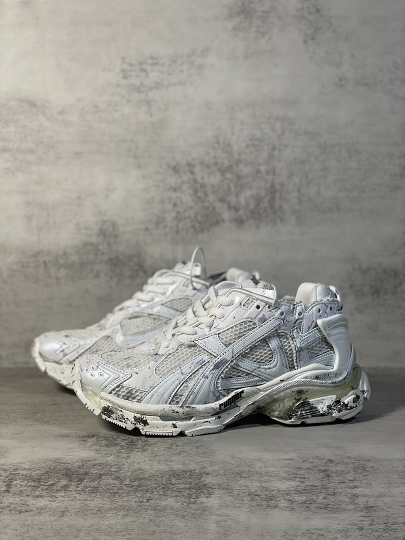 Balenciaga Runner 7.5 - Image 50