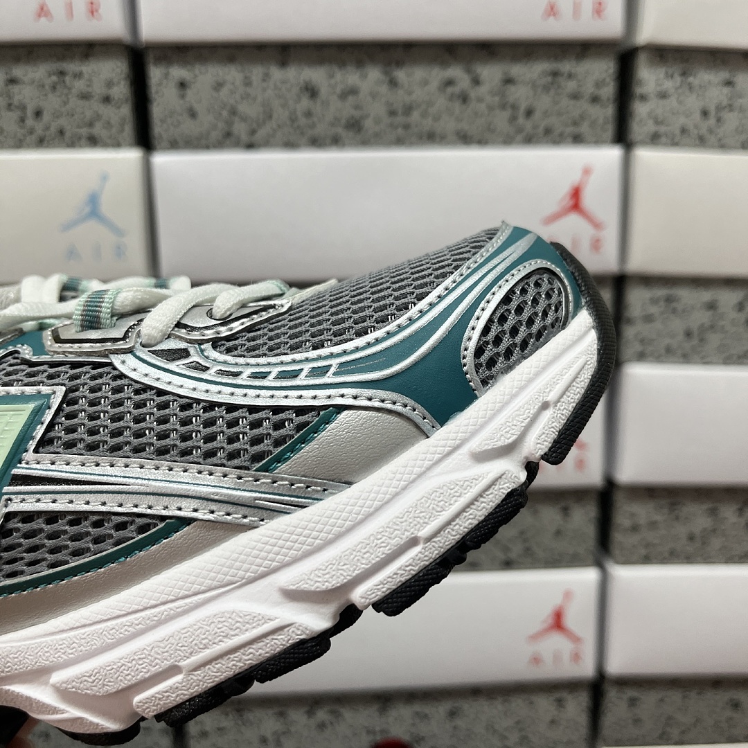 New Balance 740V2 Silver Metallic New Spruce - Image 5