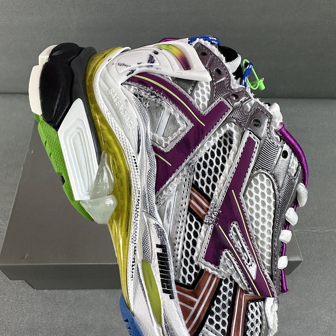 Balenciaga Runner - Image 43