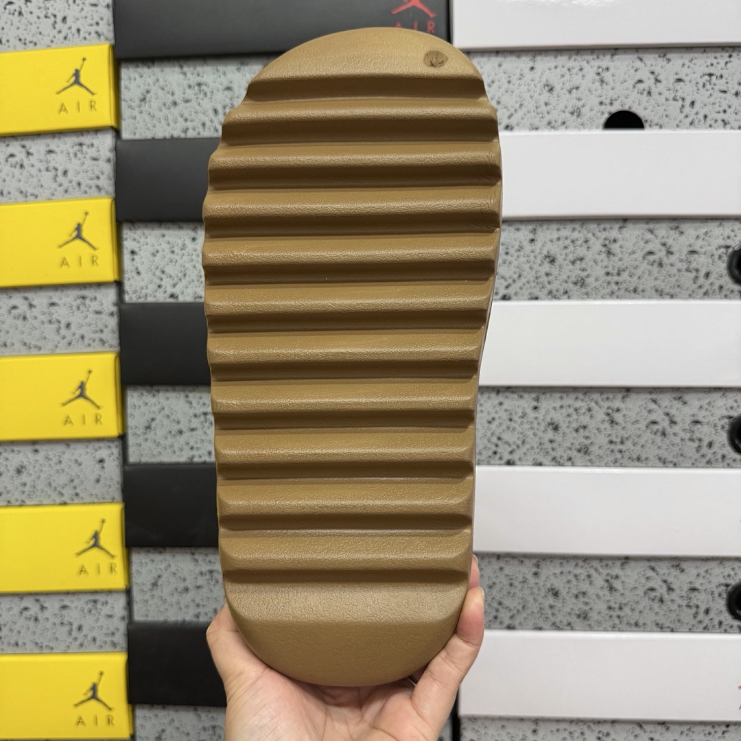Adidas Slide/Foam Runner - Image 111