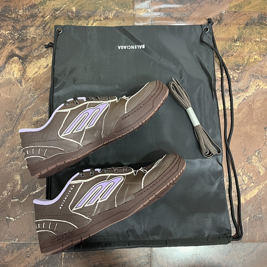 Balenciaga Hamptons Sneakers - Image 11