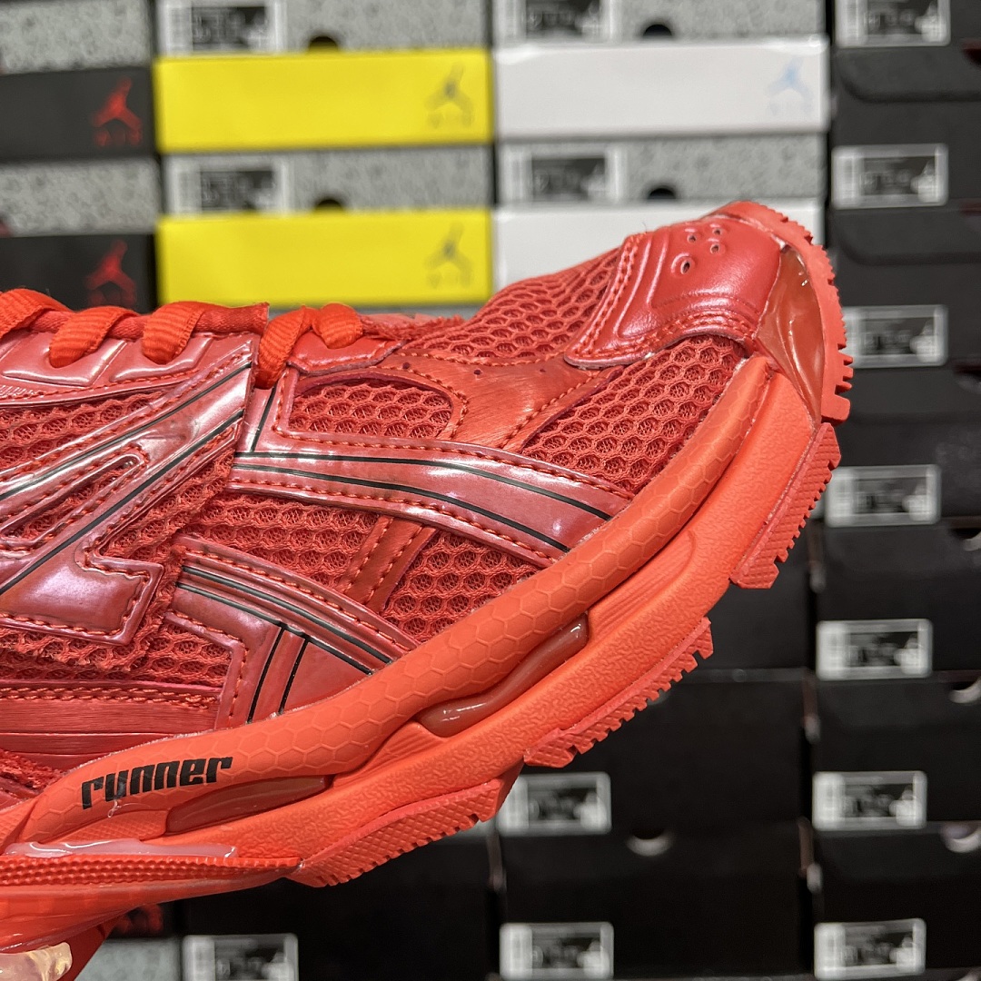 Balenciaga BLCG Runner 7.0 - Image 2