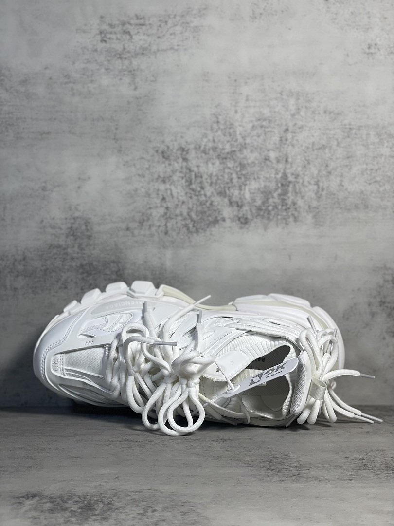 Balenciaga BLCG Track 3.0 - Image 7