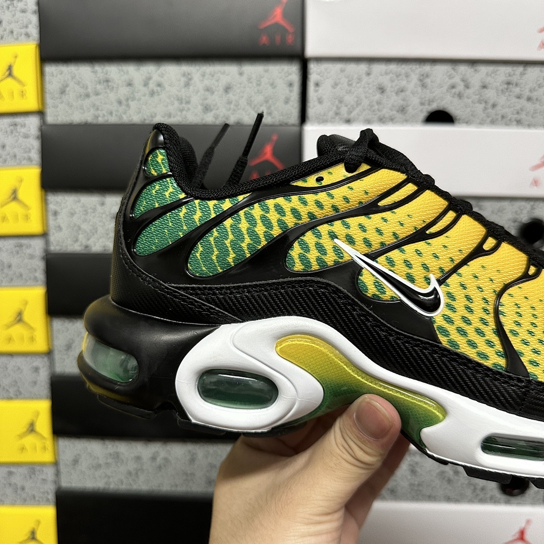 Nike Air Max Plus Varsity Maize Pine (Green) - Image 6
