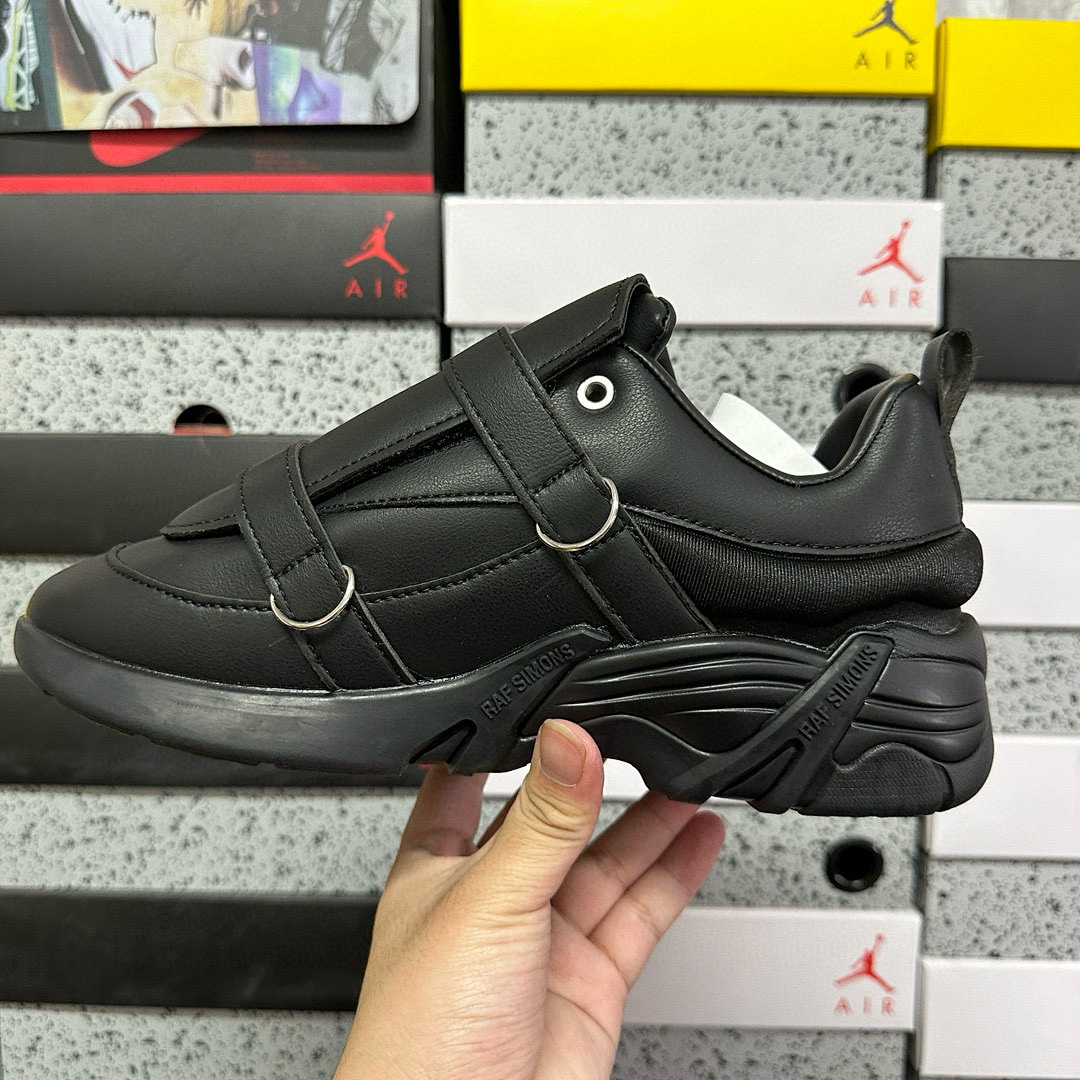 On Running Raf Simons Antei Low Top - Image 7
