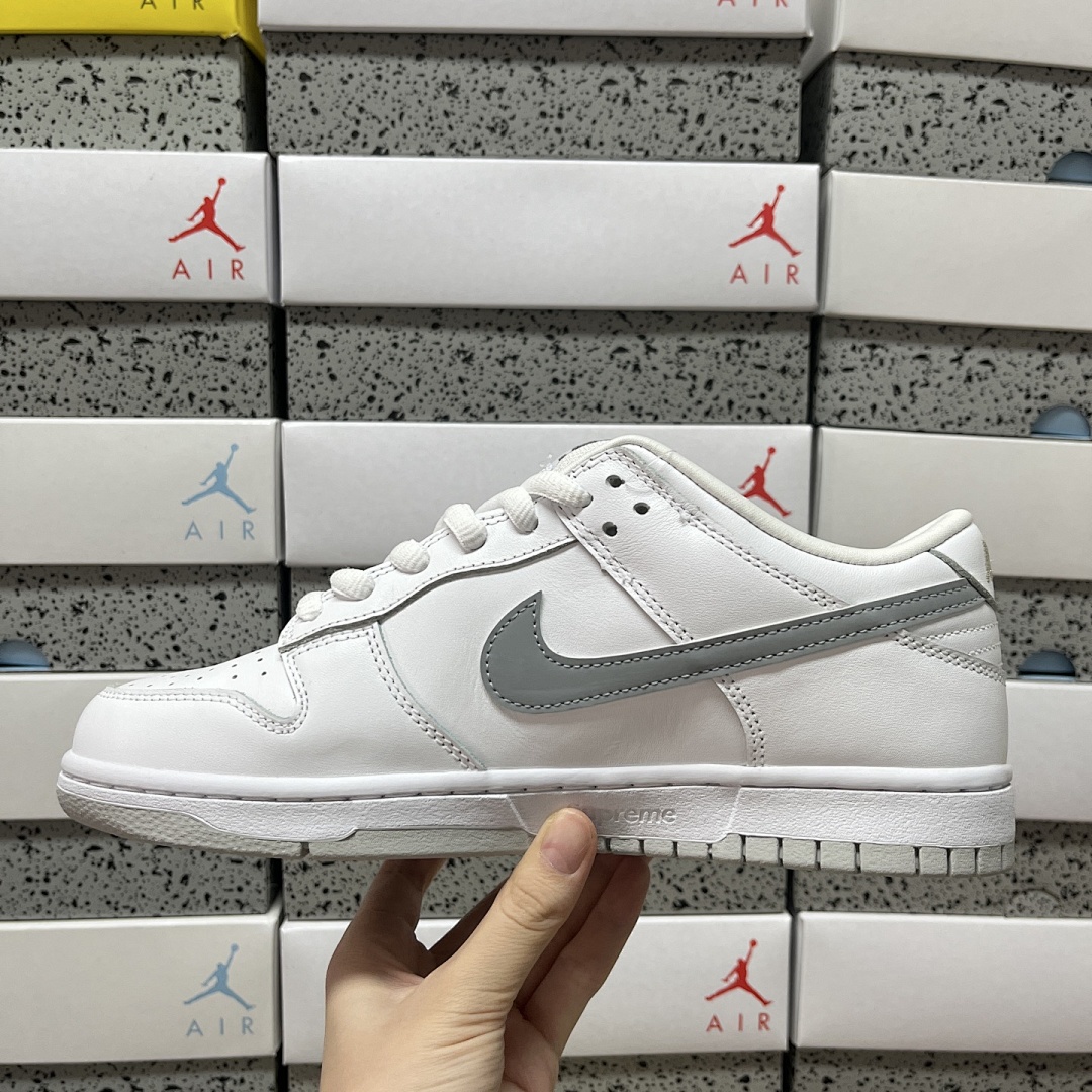 Nike SB Dunk Low Supreme 94 (White Metallic Silver) - Image 3