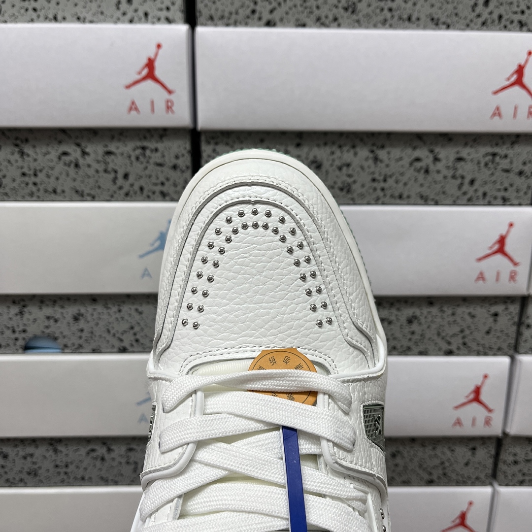 Louis Vuitton Trainer Rhinestone - Image 5