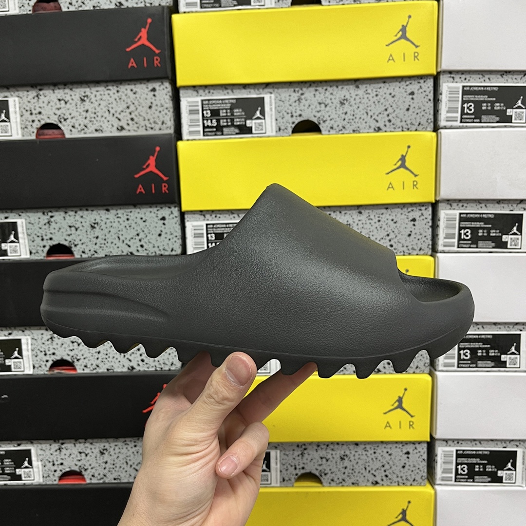 Adidas Kanye West X Yeezy Slide "Resin" - Image 4