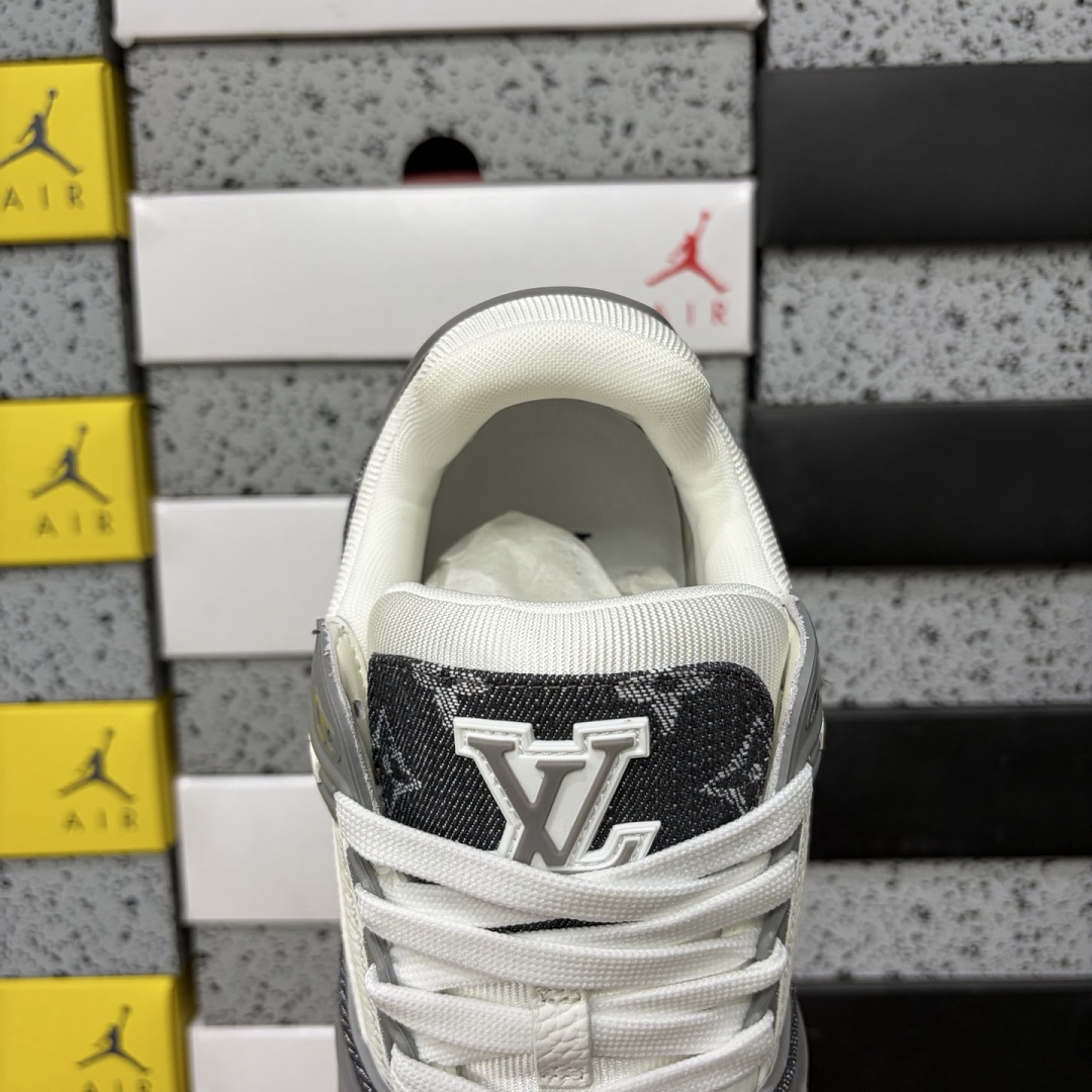 Louis Vuitton Trainer - Image 8