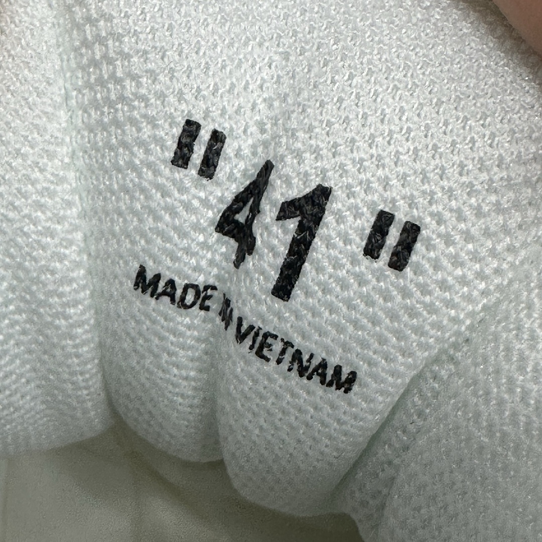 Off-White Odsy-2000 - Image 9