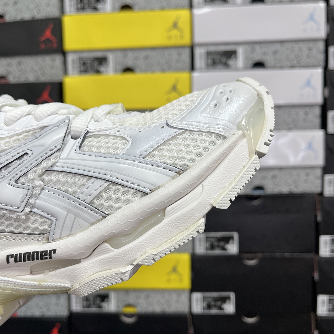 Balenciaga BLCG Runner 7.0 B1 9000 - Image 10