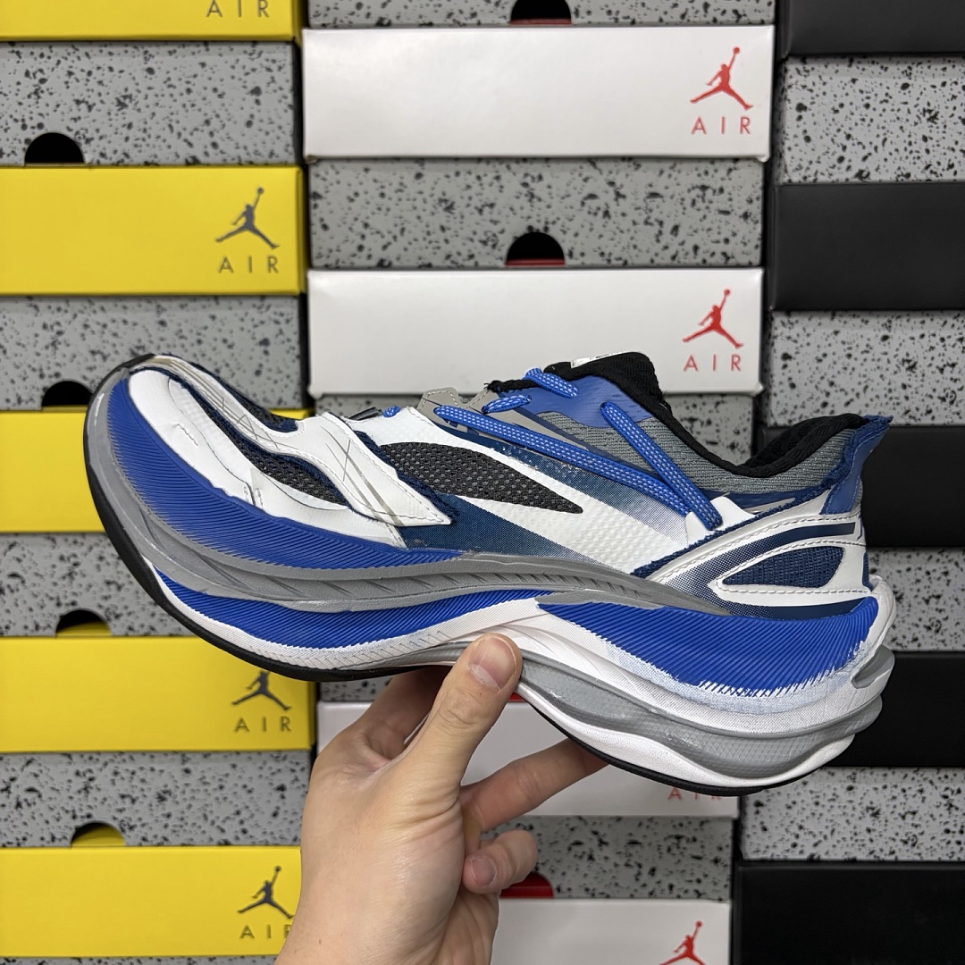 Balenciaga Jet 26 - Image 11