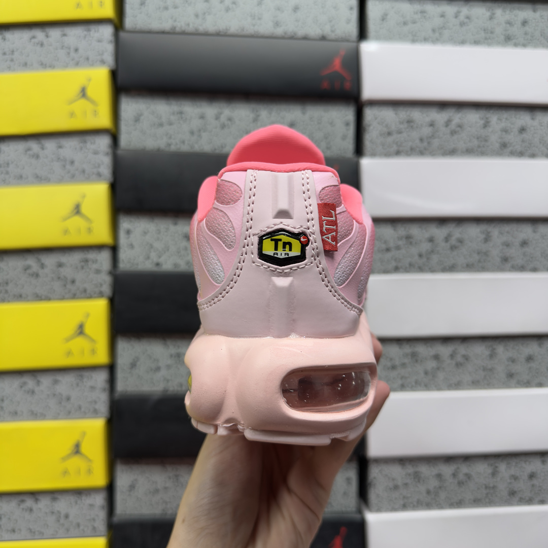 Nike Air Max Plus - Image 4