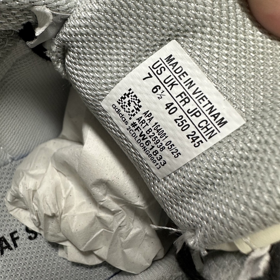 On Running Response Trail 2 Raf Simons - Image 3