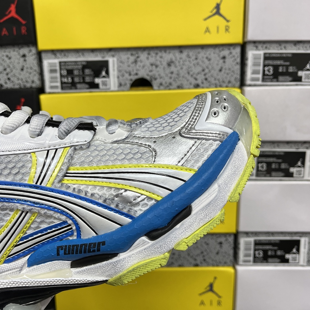 Balenciaga BLCG Runner 7.5 - Image 2