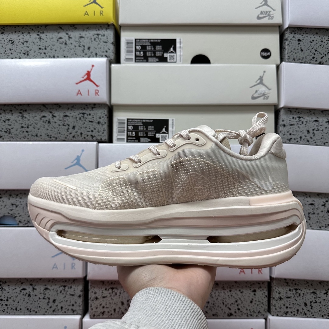 Nike Vomero Premium HQ2050-835 - Image 9