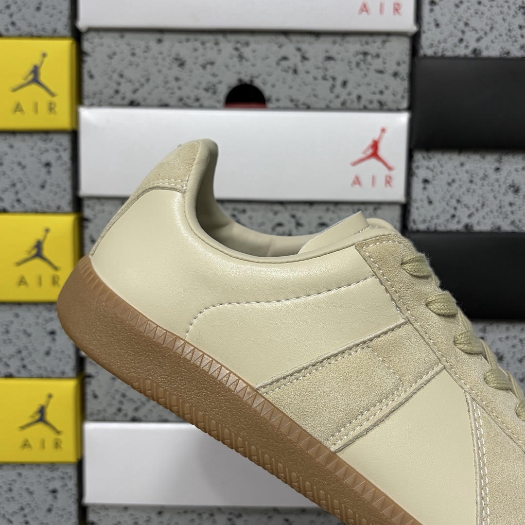On Running Maison Margiela Replica - Image 11
