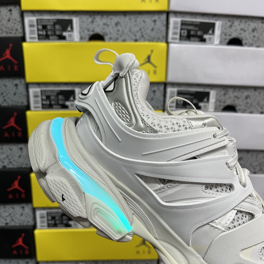 Balenciaga BLCG Track 3.0 White LED - Image 2