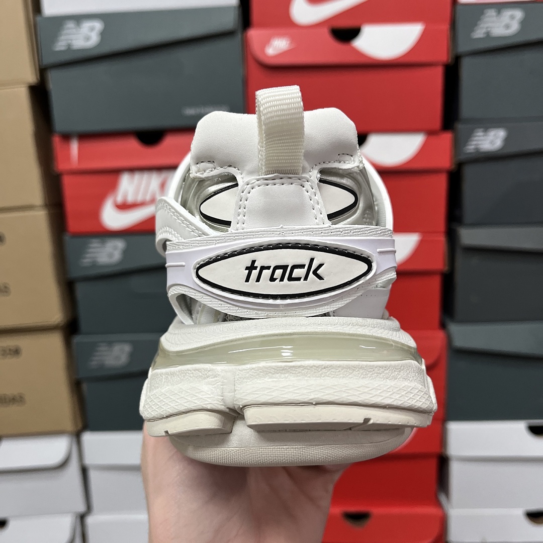 Balenciaga BLCG Track - Image 14