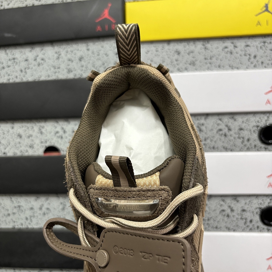 Off-White Be Right Back - Image 7