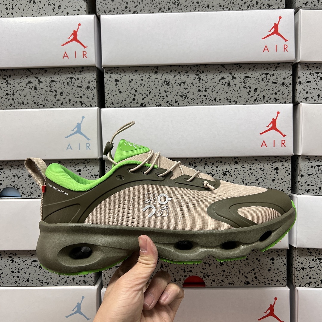 On Running Cloudsolo LOEWE (Khaki Green Sand) - Image 6