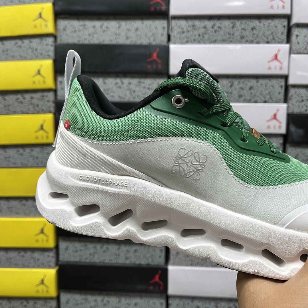 On Running Cloudtilt 2 LOEWE (Green White) - Image 3