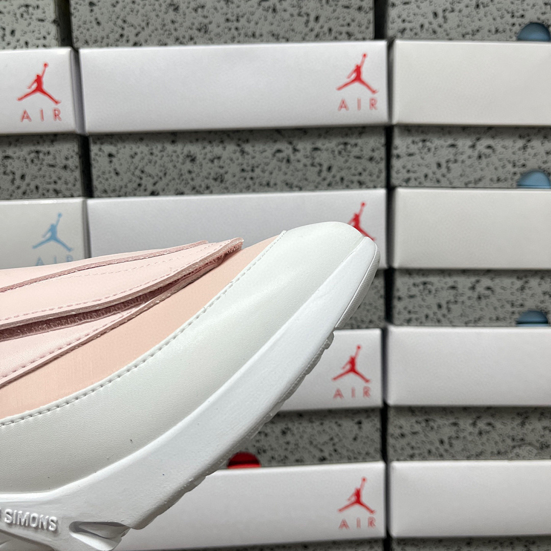 On Running Raf Simons Antei Low Top - Image 6