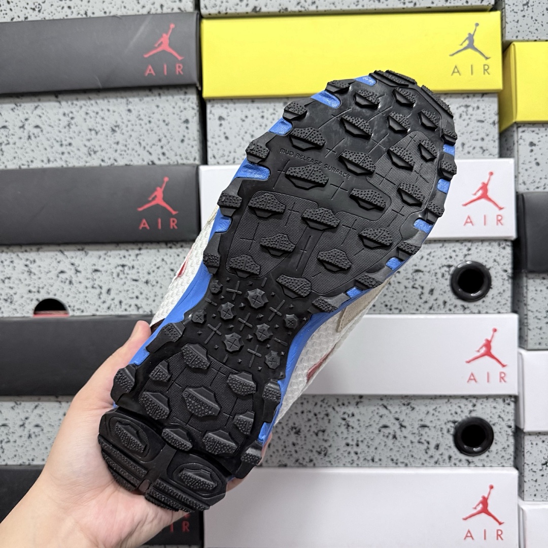 On Running Response Trail 2 Raf Simons - Image 4