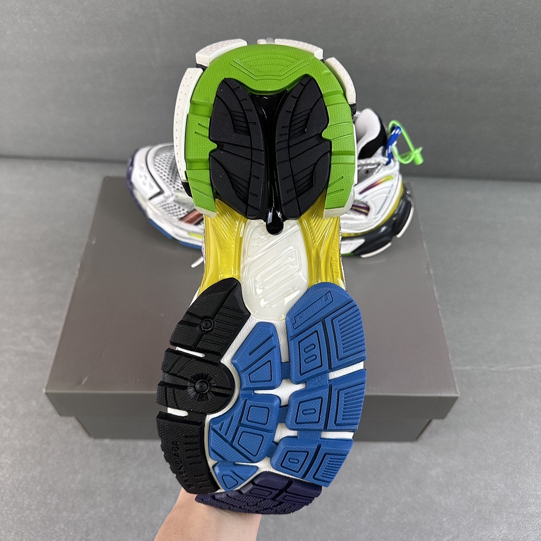 Balenciaga Runner - Image 45