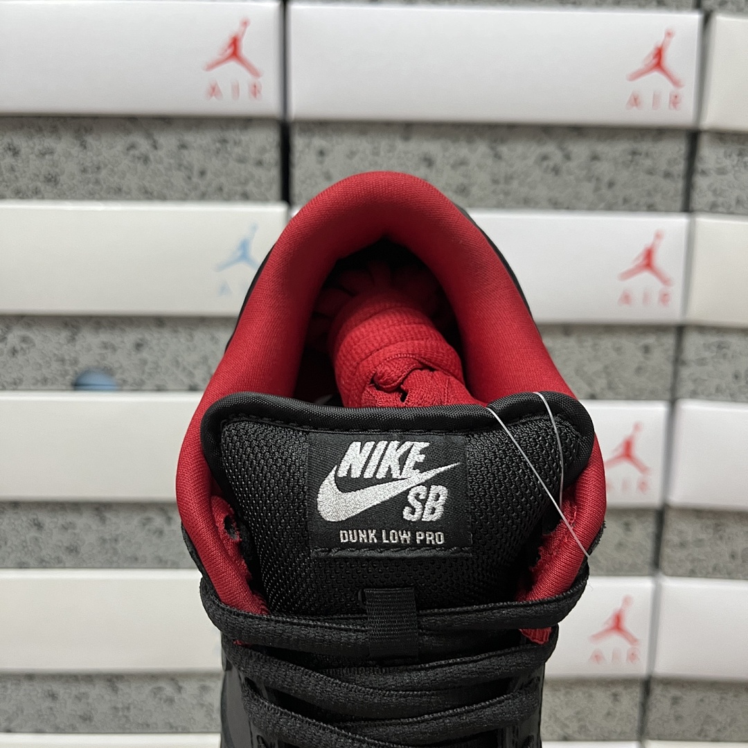 Nike SB Dunk Low Supreme Collab (Black 94) - Image 8
