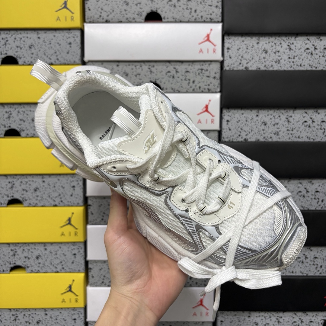 Balenciaga BLCG 3XL - Image 11