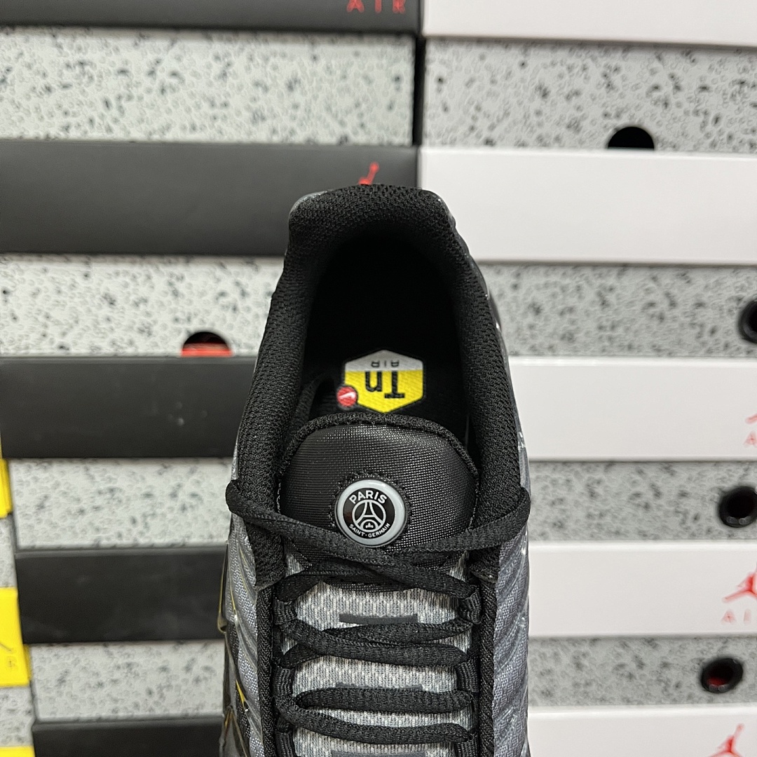 Nike Air Max Plus PSG Paris Saint-Germain Black Particle (Grey) - Image 5