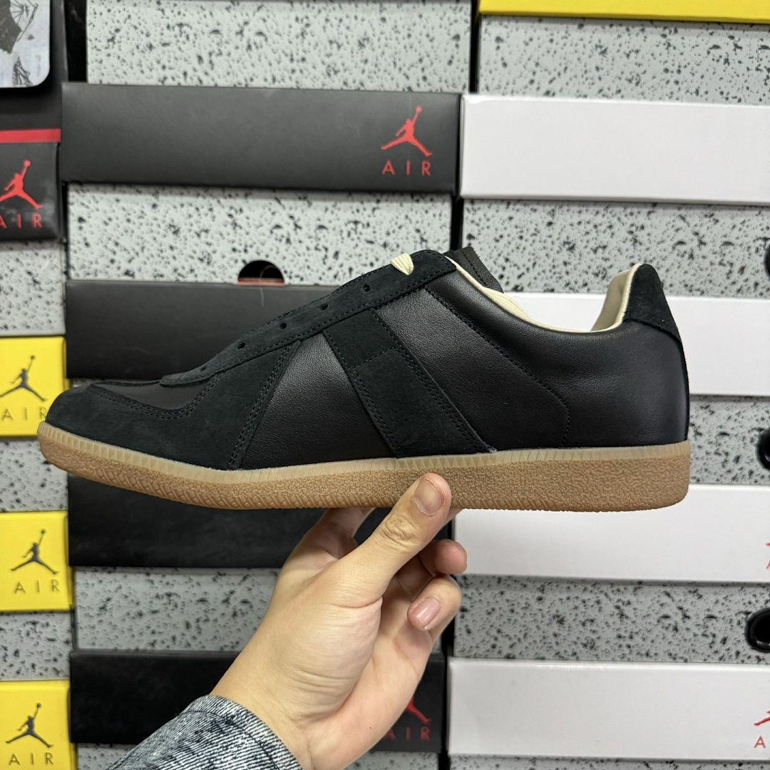 On Running Maison Margiela Replica German Army Trainer Black Gum H6851 Yellow (GATs Suede) - Image 3