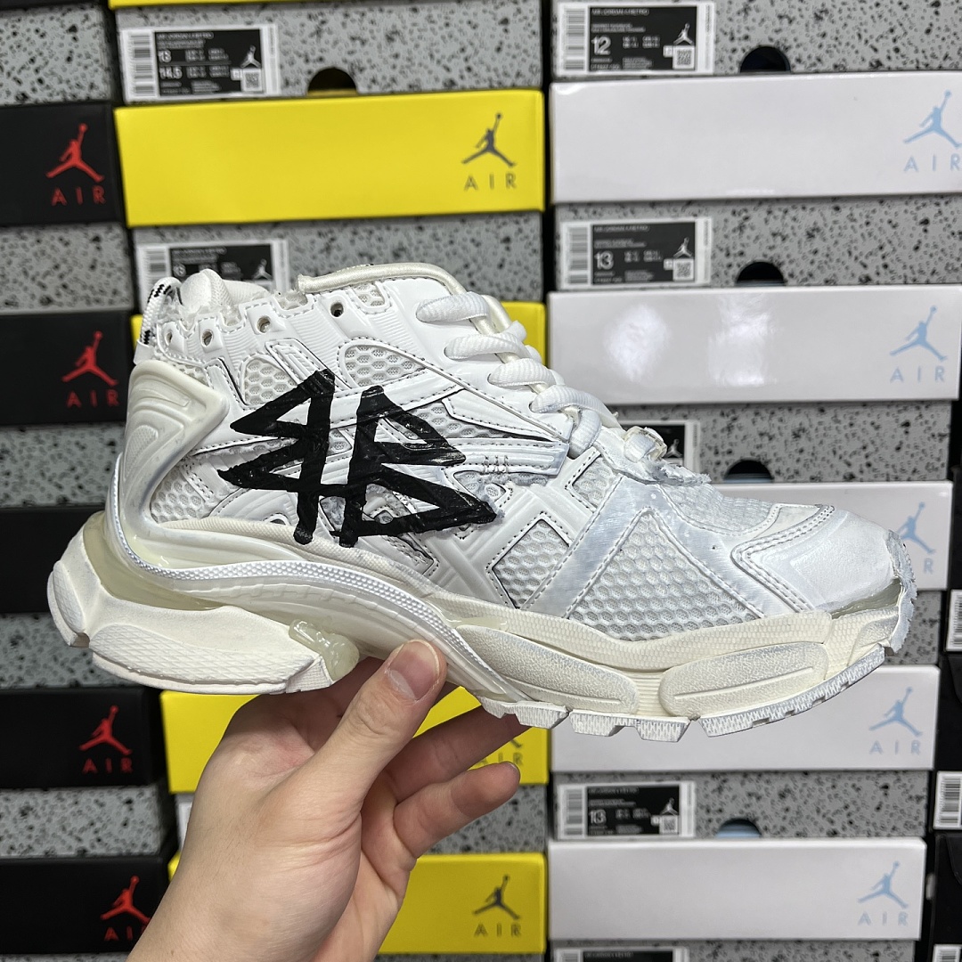 Balenciaga BLCG Runner 7 Gen - Image 10