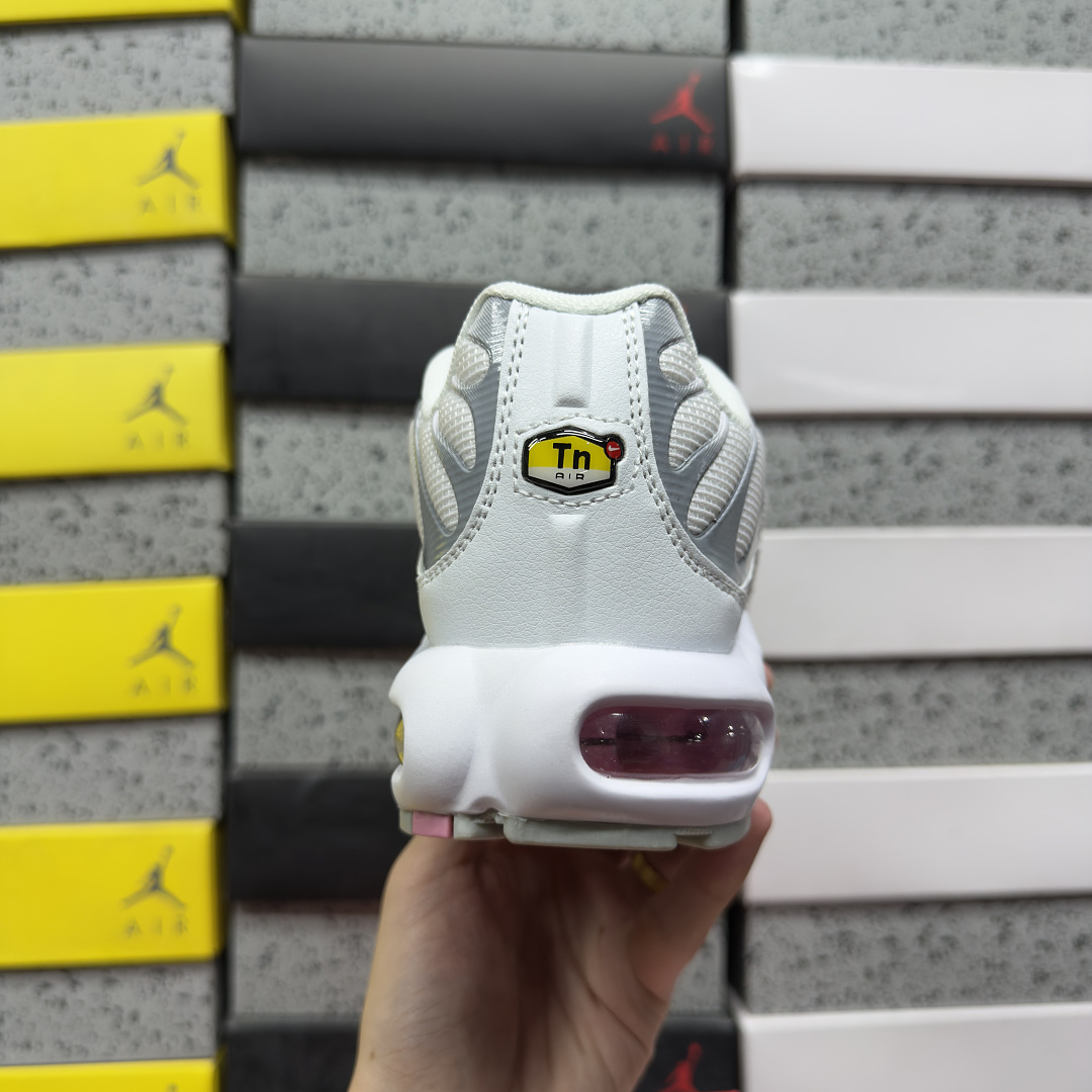 Nike Air Max Plus Summit White Pink Rise - Image 8