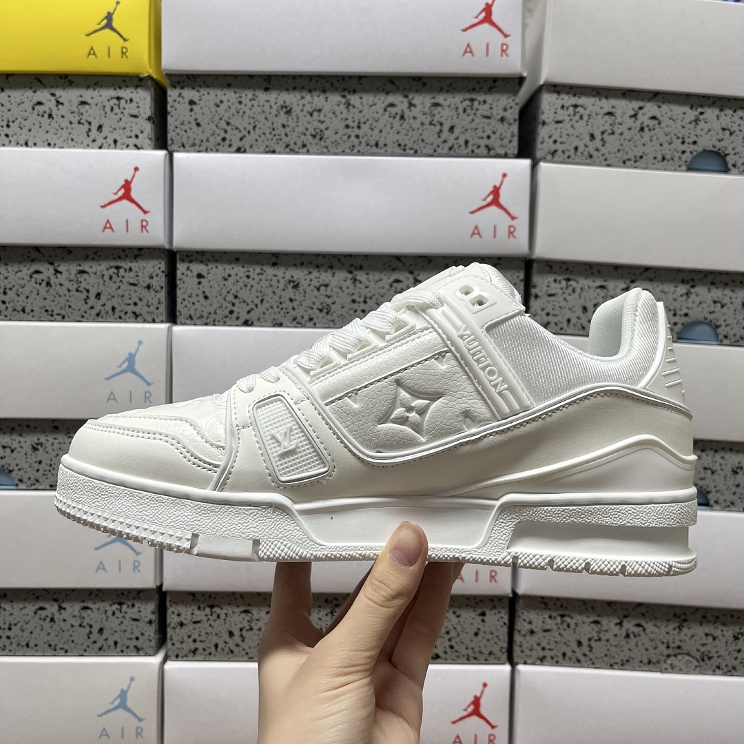 Louis Vuitton Trainer (PURE WHITE) - Image 7