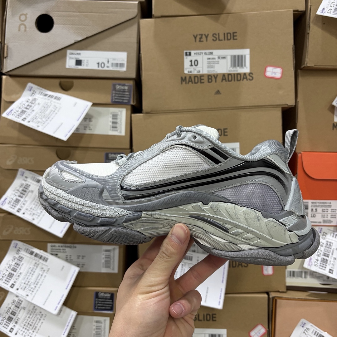 Balenciaga Triple S 2 - Image 7