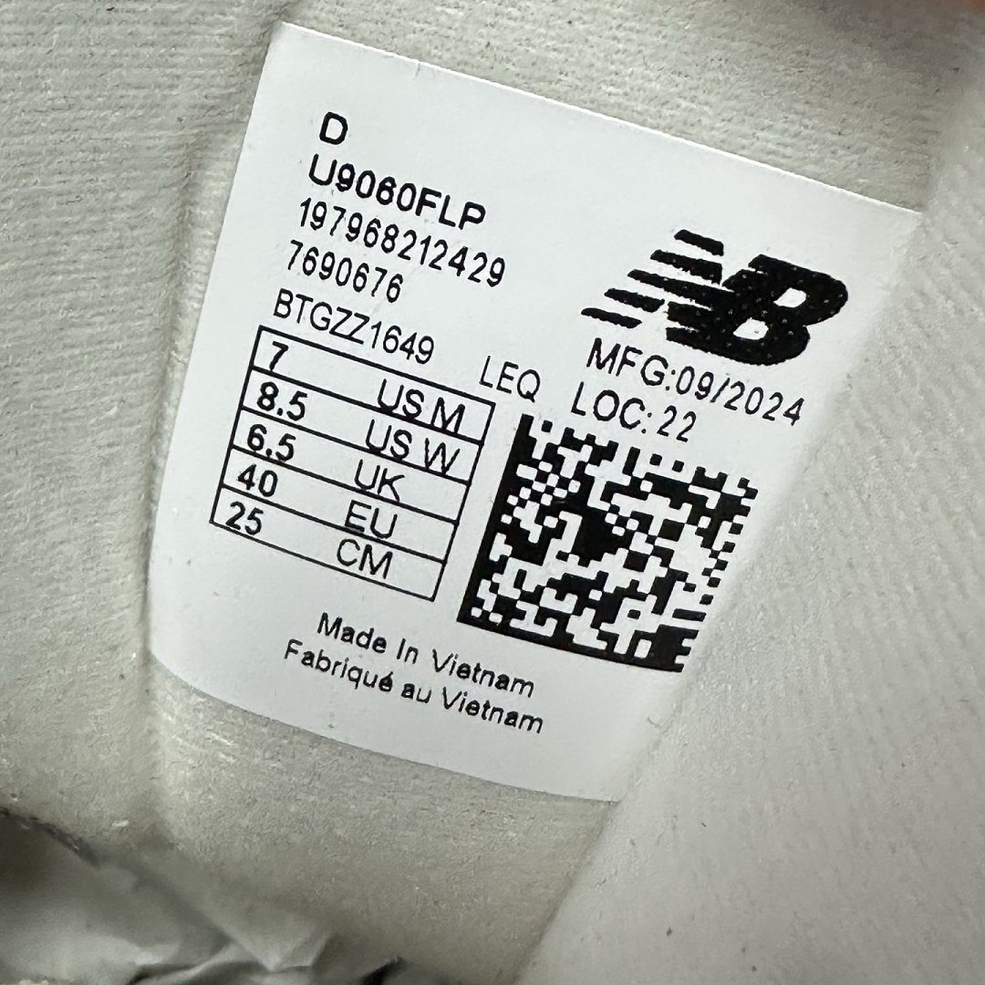 New Balance 9060 - Image 9