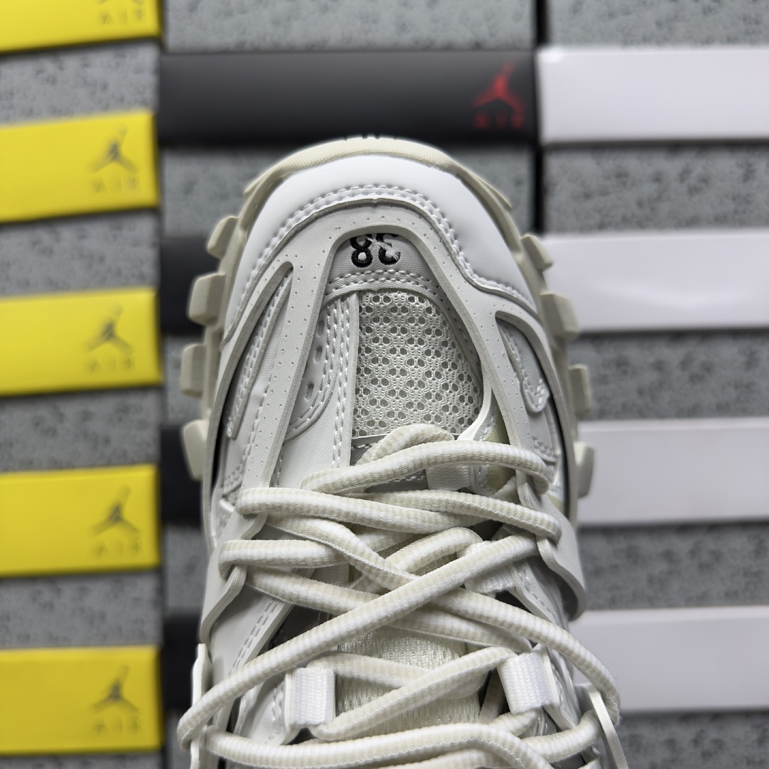 Balenciaga BLCG Track 9000 White Black Label - Image 9