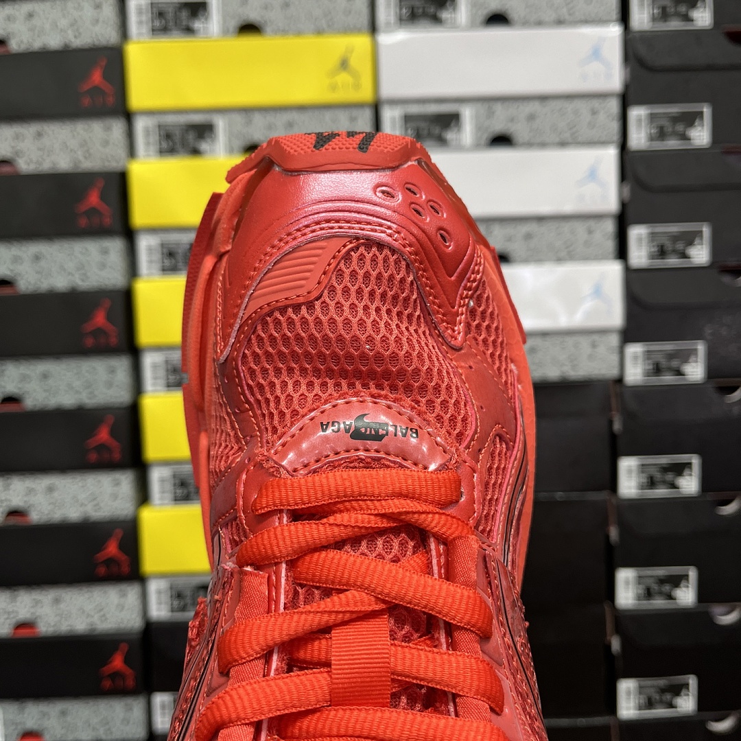 Balenciaga BLCG Runner 7.0 - Image 6