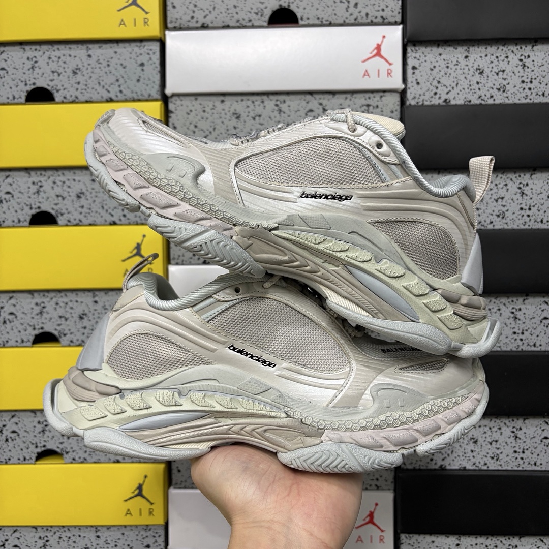 Balenciaga Triple S 2 - Image 11