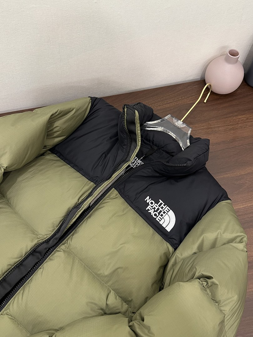 Chanel The North Face 1996 Retro Nuptse 700 Fill Packable Jacket - Image 114