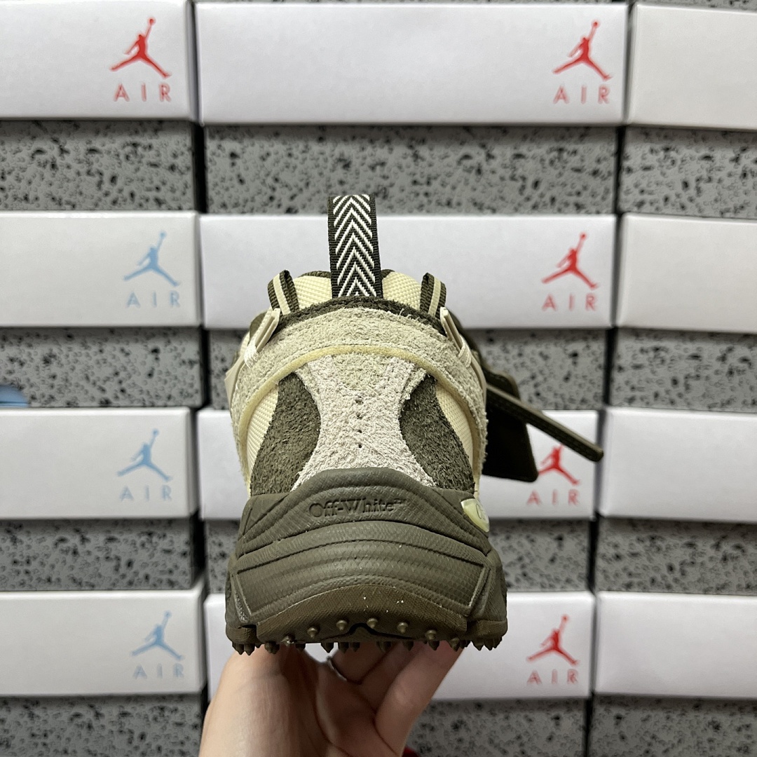 Off-White Be Right Back - Image 5