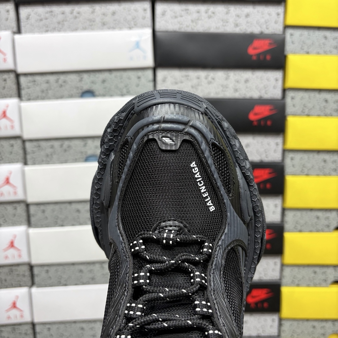 Balenciaga Triple S 2 - Image 4