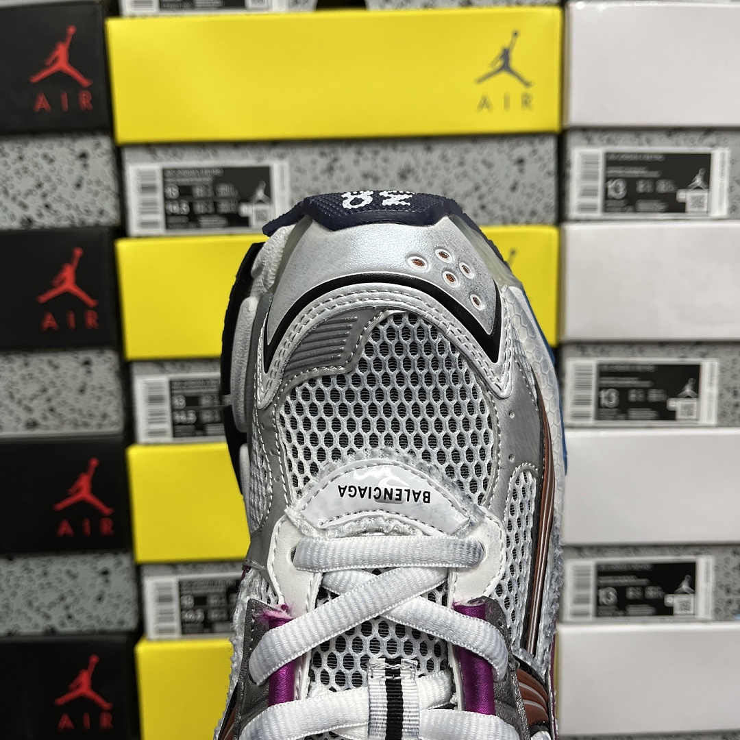 Balenciaga BLCG Runner 7.5 - Image 5