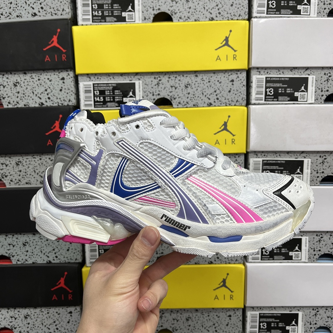 Balenciaga BLCG Runner 7.5 - Image 7