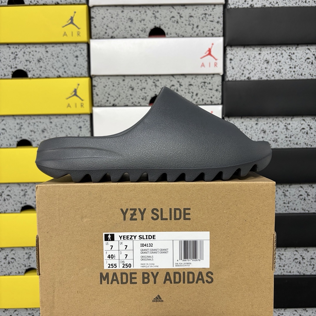 Adidas Yeezy Slide Granite Slides Gunmetal Grey (Matte)