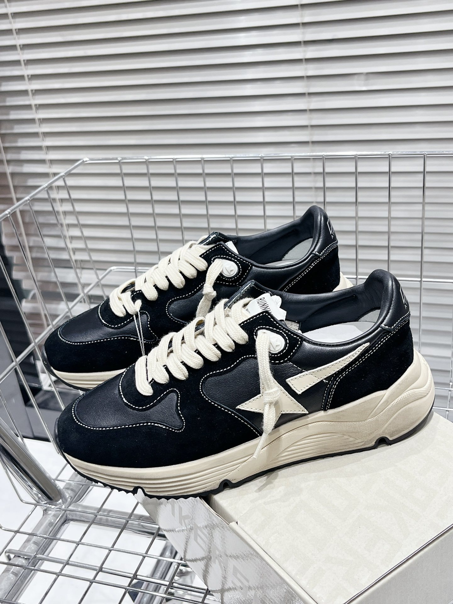 Golden Goose Deluxe Brand 16 - Image 10