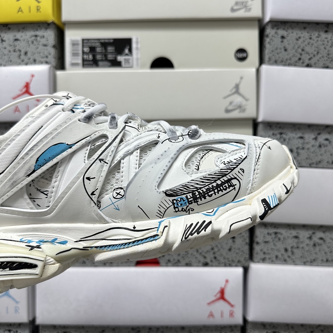 Balenciaga Track - Image 42